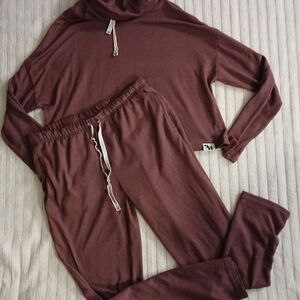Nine West Maroon Pajama/Lounge Set Sz Small EUC